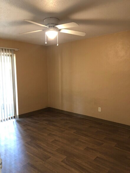 2630-2670 W Pensacola St, Tallahassee, FL à vendre - Photo intérieure – Image 2 sur 16