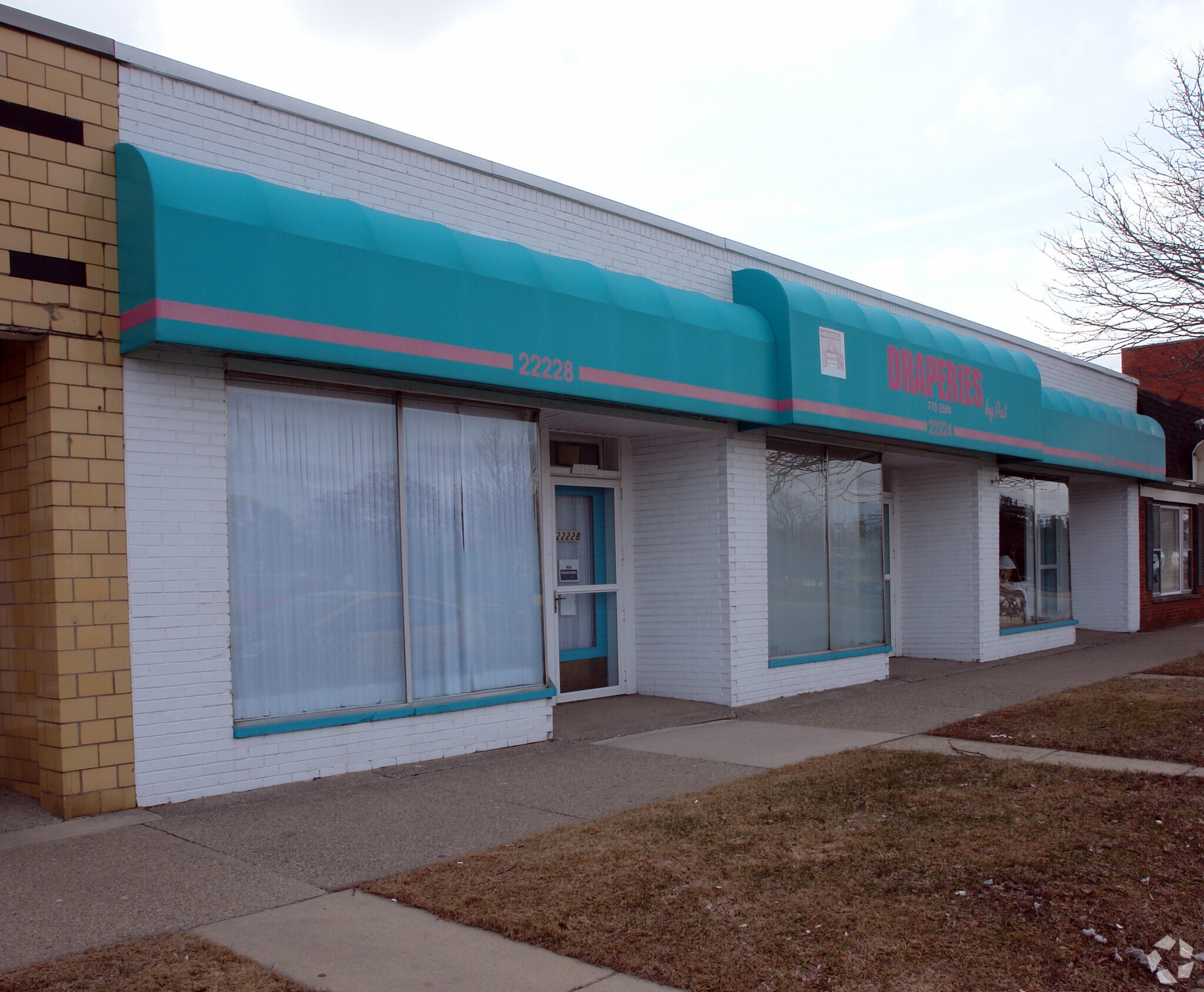 22220-22228 Gratiot Ave, Eastpointe, MI à vendre Photo principale– Image 1 sur 3