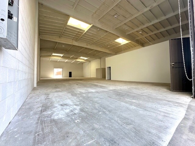 330 W 131st St, Los Angeles, CA à vendre - Photo de l’immeuble – Image 3 sur 9