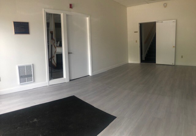 38 R Merrimac St, Newburyport, MA à louer - Photo intérieure – Image 3 sur 11