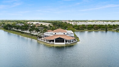 15500 SW 29th St, Miramar, FL à louer Photo intérieure– Image 1 sur 28