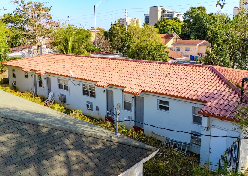 8213 NE 1st Ave, Miami, FL à vendre - Photo de l’immeuble – Image 2 sur 12