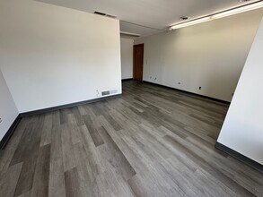 11917 Smith Dr, Huntley, IL à louer Photo intérieure– Image 1 sur 5