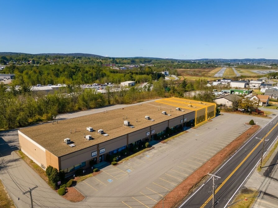 100 Crawford St, Leominster, MA à louer Photo principale– Image 1 sur 10