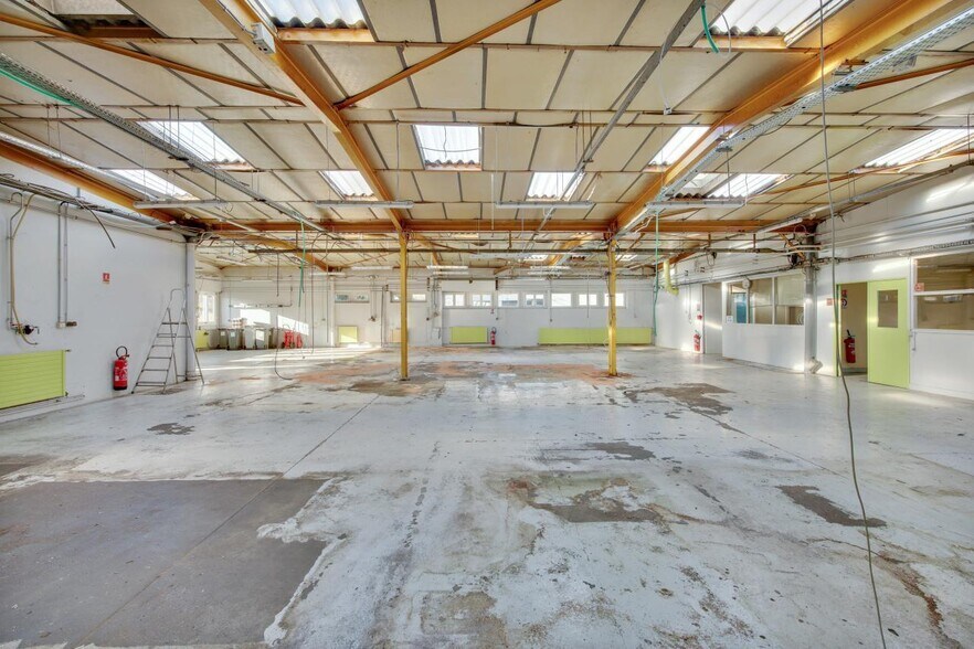 Local d'activités dans Palaiseau à vendre - Photo intérieure – Image 2 sur 15