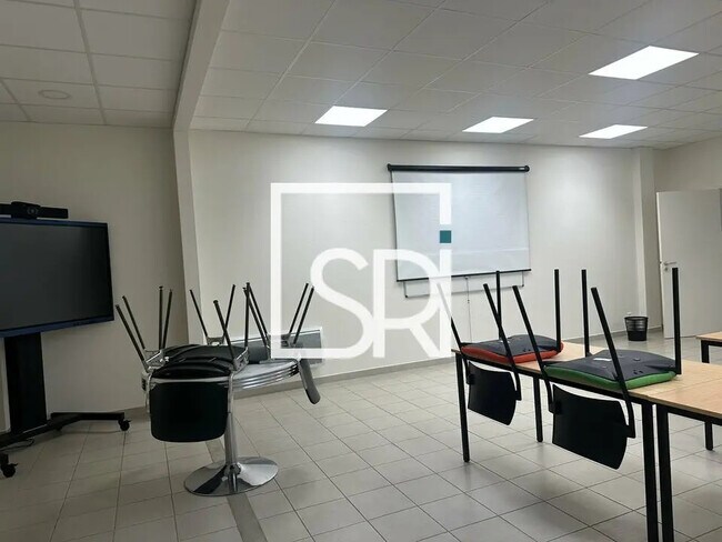 Plus de détails pour Bureau à vendre