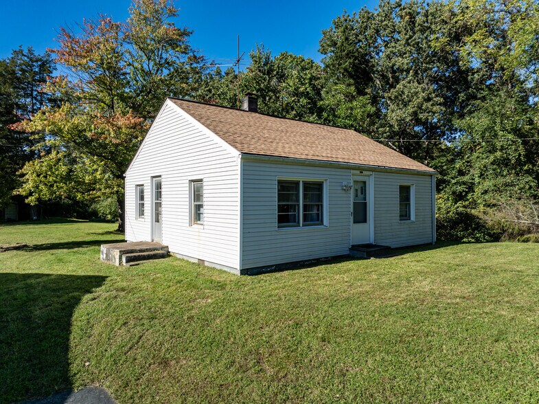 1704 Old Brook Rd, Charlottesville, VA à vendre - Photo de l’immeuble – Image 3 sur 54