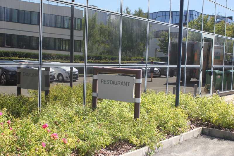 18 Rue Grange Dame Rose, Vélizy-Villacoublay à louer - Photo de l’immeuble – Image 3 sur 4