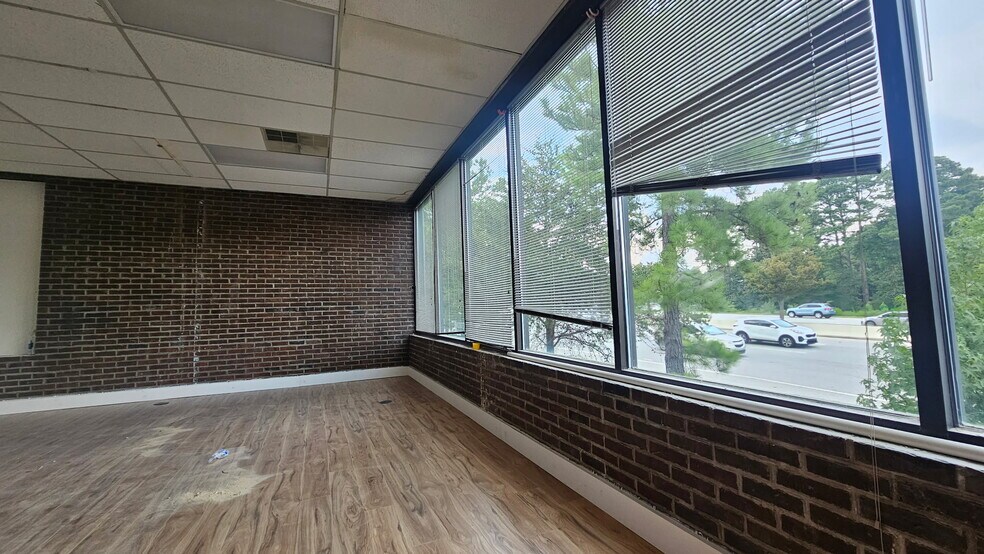443 Congaree Rd, Greenville, SC à louer - Photo de l’immeuble – Image 1 sur 10