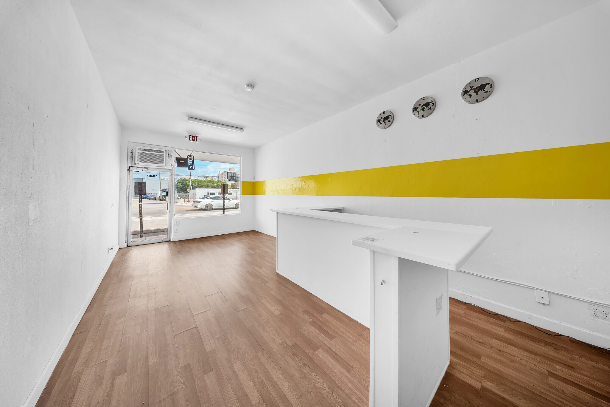 18480-18484 W Dixie Hwy, North Miami Beach, FL à louer Photo principale– Image 1 sur 26