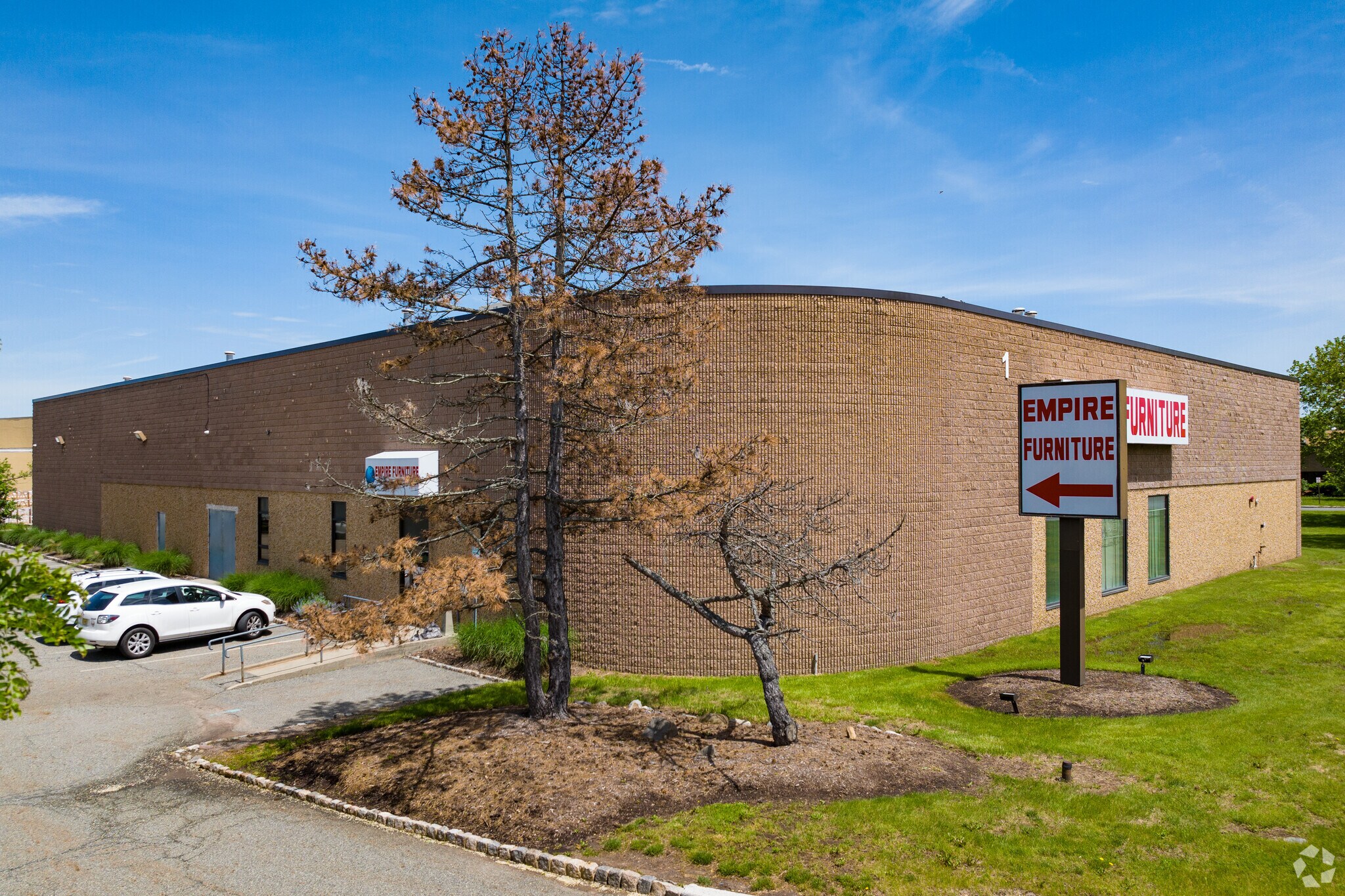 1 Gardner Rd, Fairfield, NJ à louer Photo principale– Image 1 sur 7