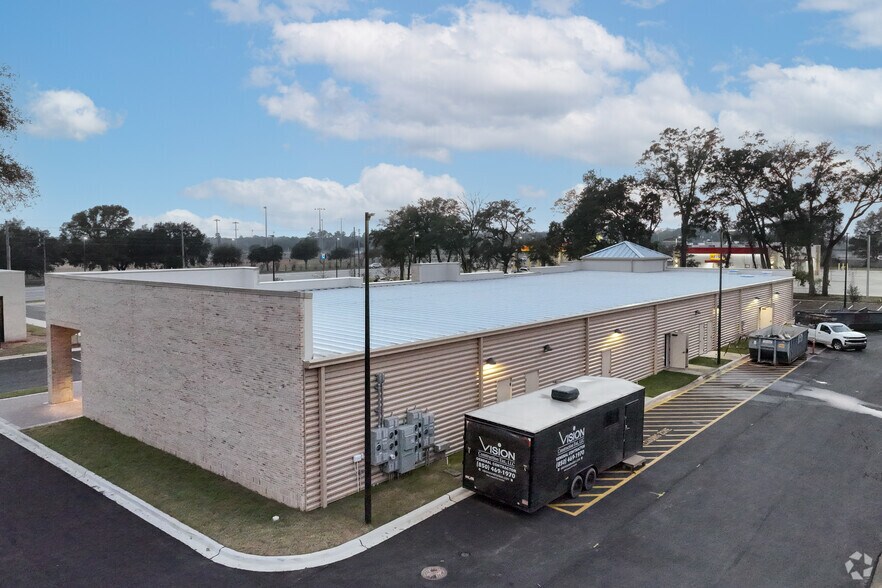 620 E Nine Mile Rd, Pensacola, FL à louer - Photo de l’immeuble – Image 3 sur 5
