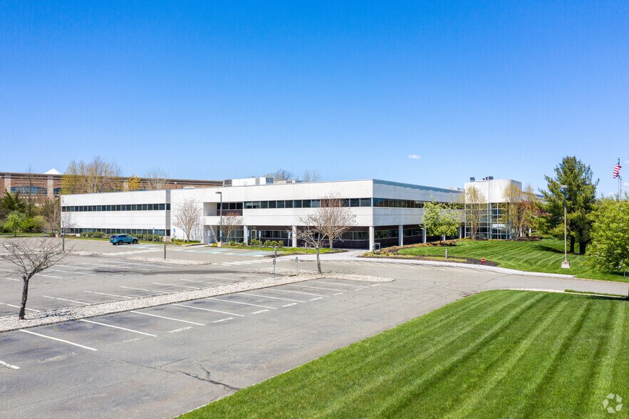 12 Vreeland Rd, Florham Park, NJ à louer - Photo de l’immeuble – Image 1 sur 13