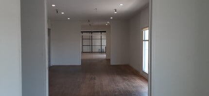 7257 Beverly Blvd, Los Angeles, CA à louer Photo intérieure– Image 2 sur 6