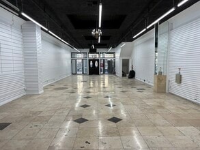 108 W 4th St, Santa Ana, CA à louer Photo intérieure– Image 2 sur 9