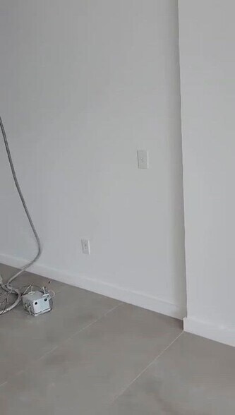13-31 SW Osceola St, Stuart, FL à louer - Vidéo sur l’annonce professionnelle – Image 2 sur 7