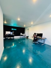 440 E Saint Elmo Rd, Austin, TX à louer Photo intérieure– Image 2 sur 5