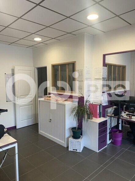 Local commercial dans Bruges à louer - Photo intérieure – Image 2 sur 9