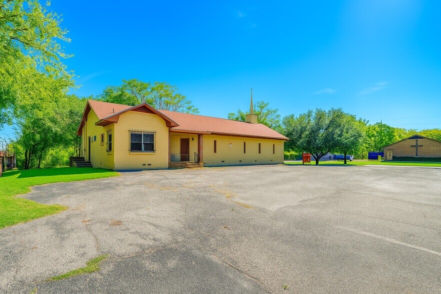 1201 Bessie St, Fort Worth, TX à vendre - Photo de l’immeuble – Image 2 sur 10