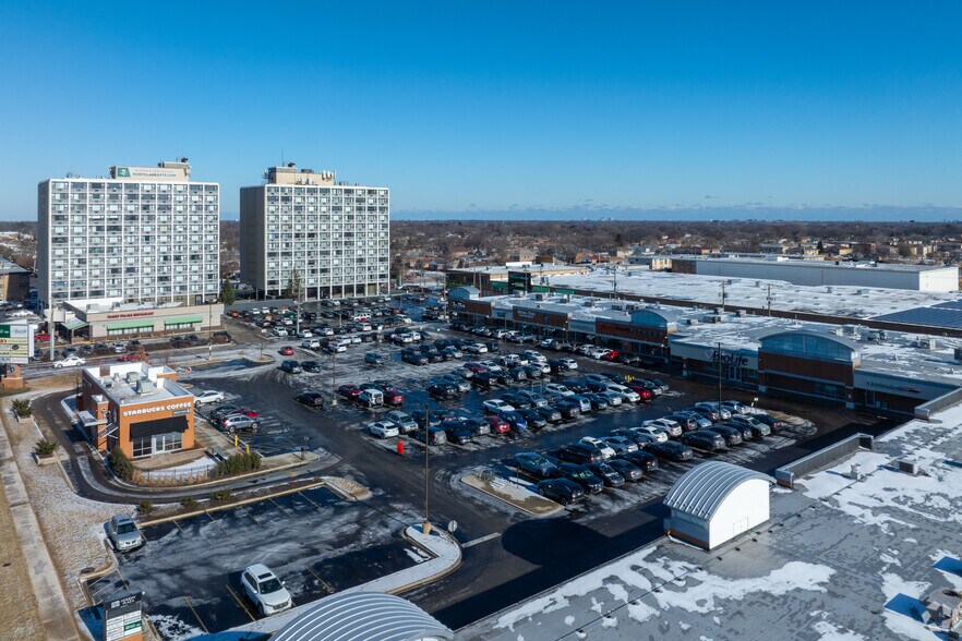 4747 N Harlem Ave, Harwood Heights, IL à louer - Aérien – Image 2 sur 4