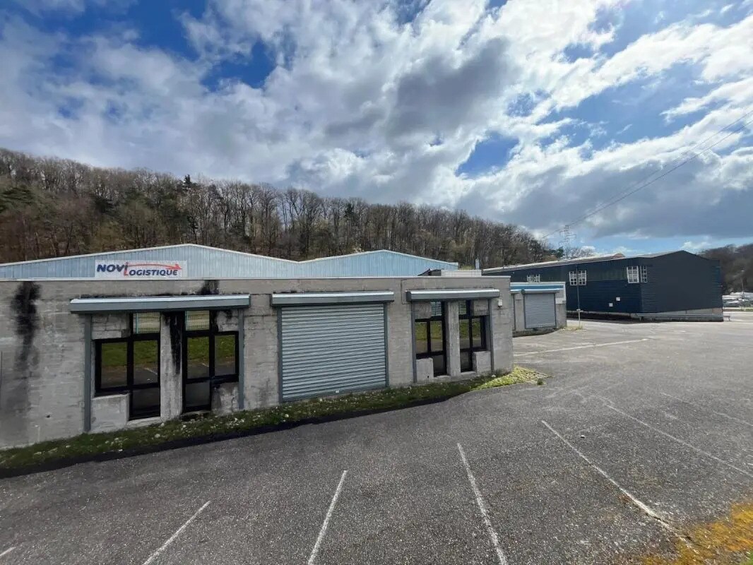 Local d'activités dans Saint-Avold à vendre Photo de l’immeuble– Image 1 sur 5