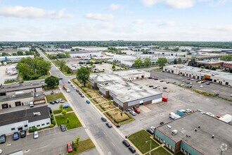 640-652 Boul Guimond, Longueuil, QC - Vue aérienne  vue de carte