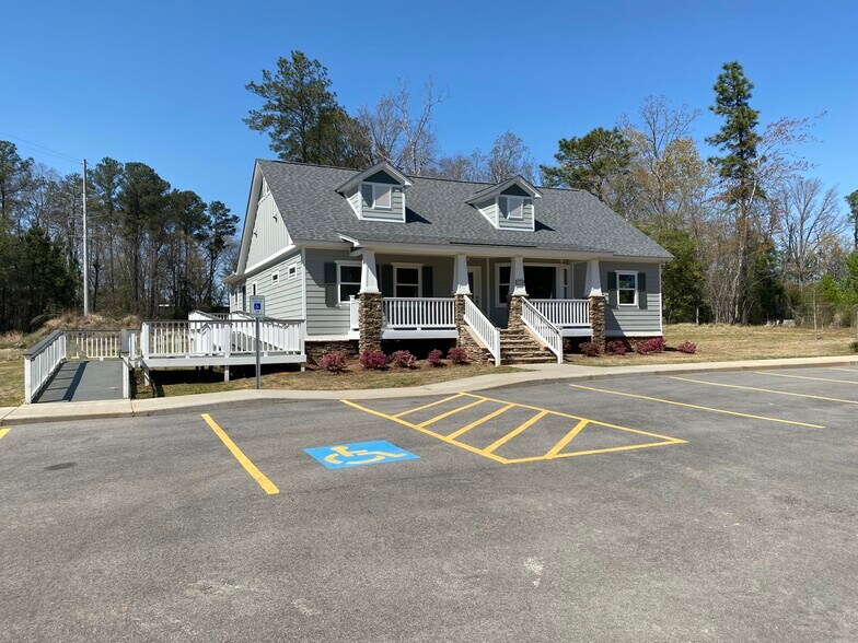 126 Snapdragon Ct, Chapin, SC à vendre - Photo de l’immeuble – Image 3 sur 11