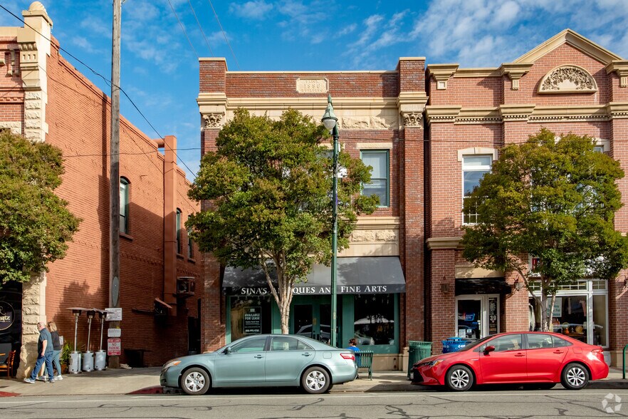 37-49 E Main St, Los Gatos, CA à louer - Photo de l’immeuble – Image 3 sur 4