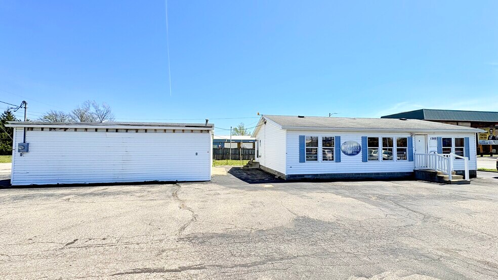1310 Poplar st, Terre Haute, IN à vendre - Photo de l’immeuble – Image 2 sur 12