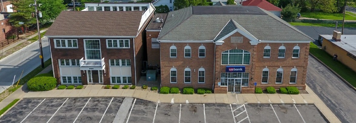 6181 Mayfield Rd, Cleveland, OH à louer Photo principale– Image 1 sur 4