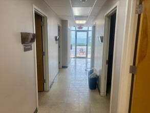 841 E Hunting Park Ave, Philadelphia, PA à louer Photo intérieure– Image 2 sur 5