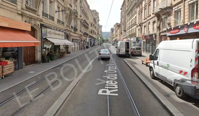 Plus de détails pour Local commercial à vendre