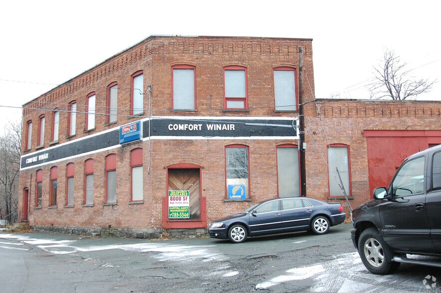 520 Congress St, Troy, NY à vendre - Photo de l’immeuble – Image 2 sur 5