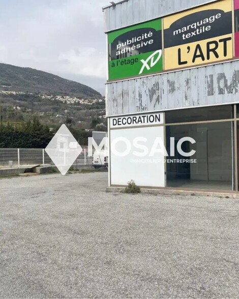 Local commercial dans Saint-Jeannet à louer - Photo de l’immeuble – Image 3 sur 4