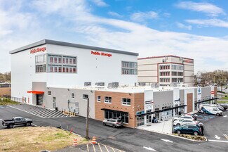 Plus de détails pour 174 State Route 17 N, Rochelle Park, NJ - Local commercial à louer