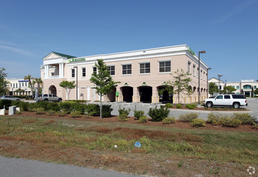 1105 Military Cutoff Rd, Wilmington, NC à louer - Photo de l’immeuble – Image 2 sur 6