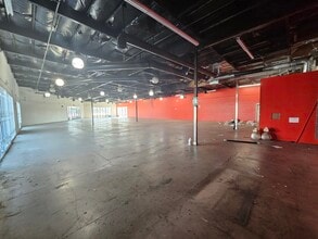 11906 Valley Blvd, El Monte, CA à louer Photo intérieure– Image 1 sur 3