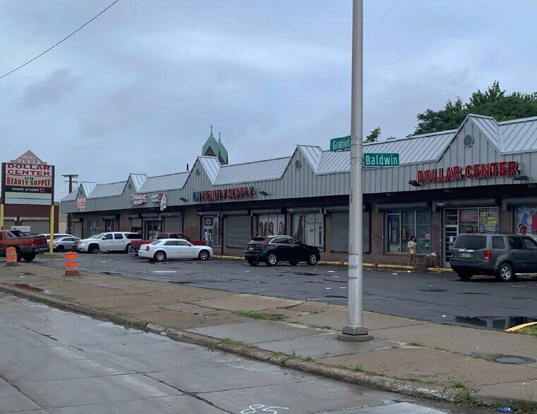 7611-7661 Gratiot Ave, Detroit, MI à louer - Photo de l’immeuble – Image 2 sur 6