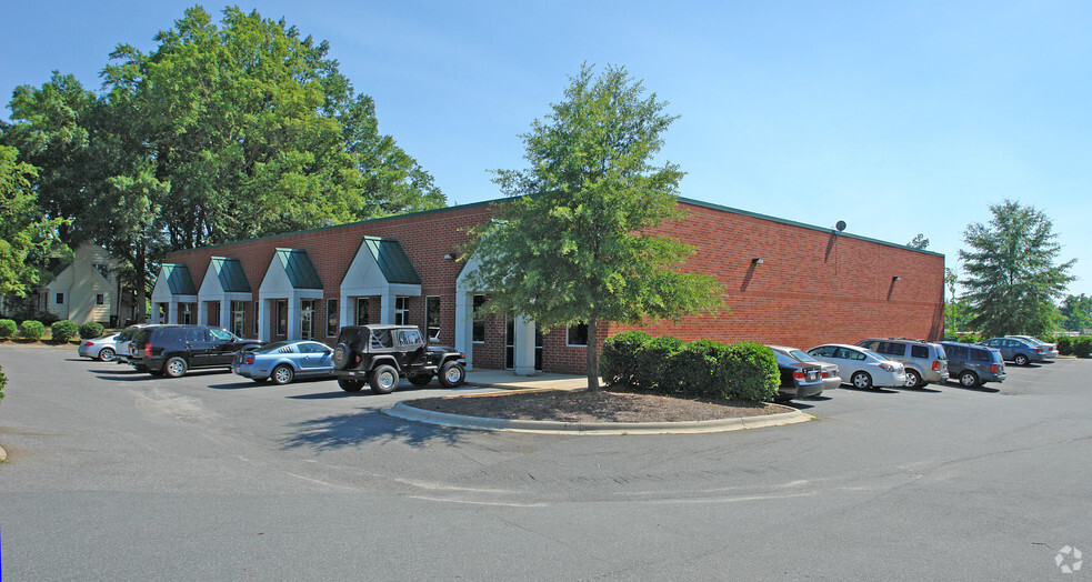 18515 Old Statesville Rd, Cornelius, NC à louer - Photo principale – Image 3 sur 12