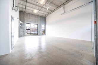 9123 Bentley St, Vancouver, BC à louer Photo intérieure– Image 2 sur 8