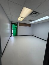 1502 W Hatcher Rd, Phoenix, AZ à louer Photo intérieure– Image 2 sur 3