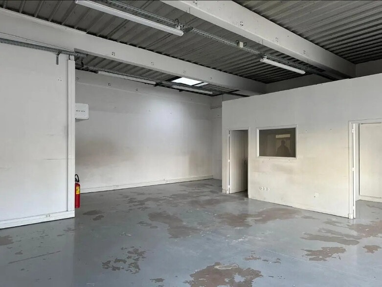 189 Rue D'Aubervilliers, Paris à louer - Photo de l’immeuble – Image 3 sur 4