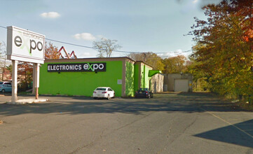 2260 Route 22 E, Union, NJ à louer Photo de l’immeuble– Image 1 sur 4
