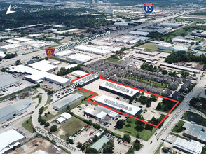 1600 Brittmoore Rd, Houston, TX à louer Photo de l’immeuble– Image 2 sur 4