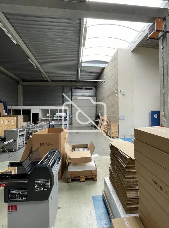 Plus de détails pour Industriel/Logistique à vendre