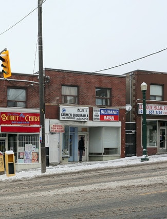 Plus de détails pour 2542-2544 Eglinton Ave W, Toronto, ON - Local commercial à vendre