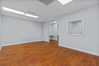 108 SW Monterey Rd, Stuart, FL à louer Photo intérieure– Image 2 sur 10