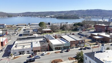 513 Gunter Ave, Guntersville, AL - VUE AÉRIENNE  vue de carte - Image1