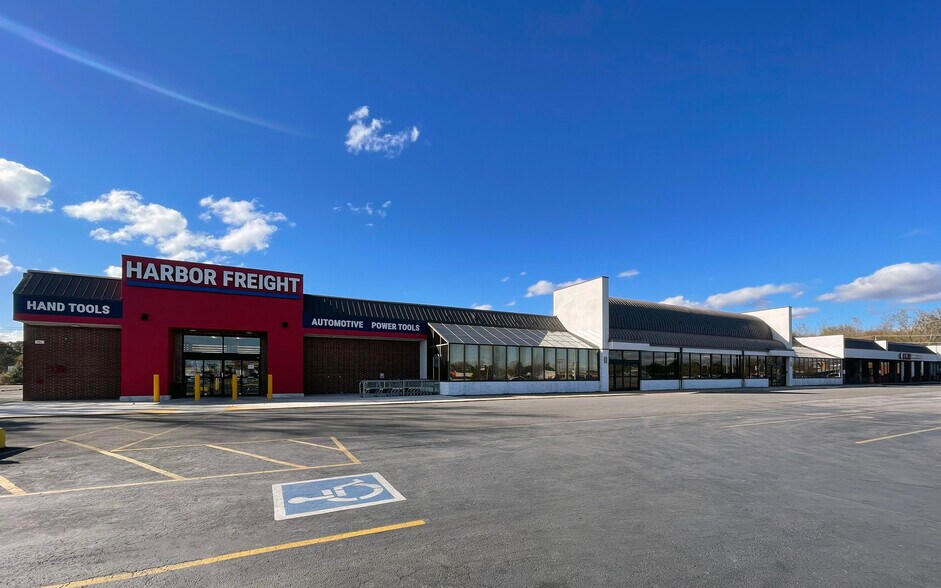 1050-1080 S Main St, Bowling Green, OH à louer - Photo de l’immeuble – Image 3 sur 7