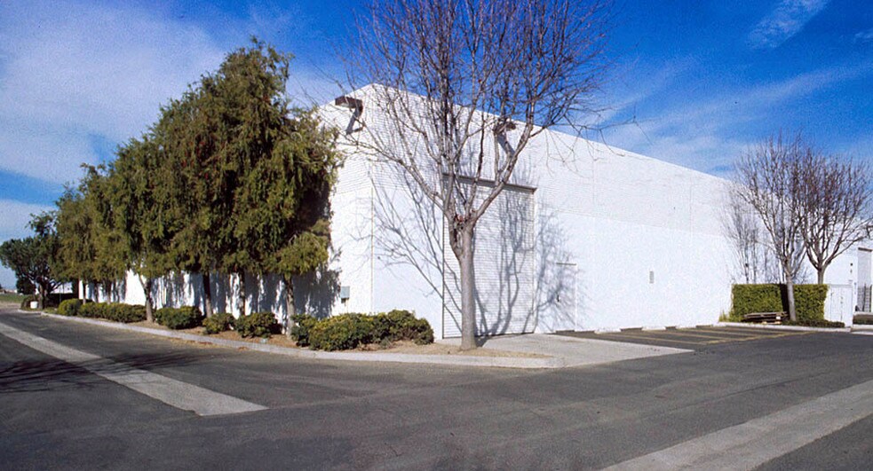 1250 Stellar Dr, Oxnard, CA à vendre - Autre – Image 2 sur 16